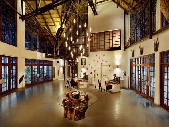 Kempinski Mokuti Lodge - Entrance